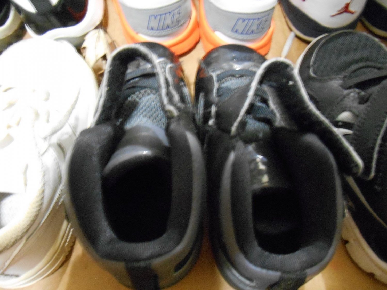 size 8c soccer shoes