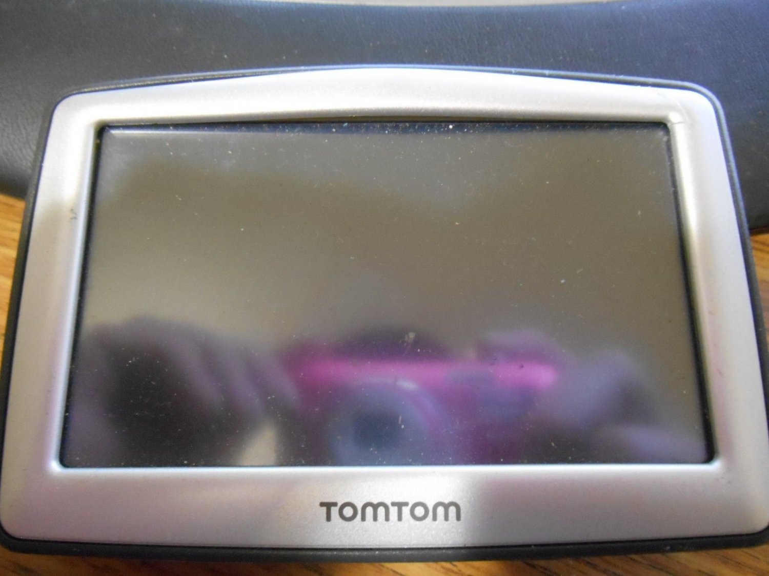 TomTom XL N14644 Canada 310 Automotive GPS 4.3" Touchscreen Receiver Car Unit