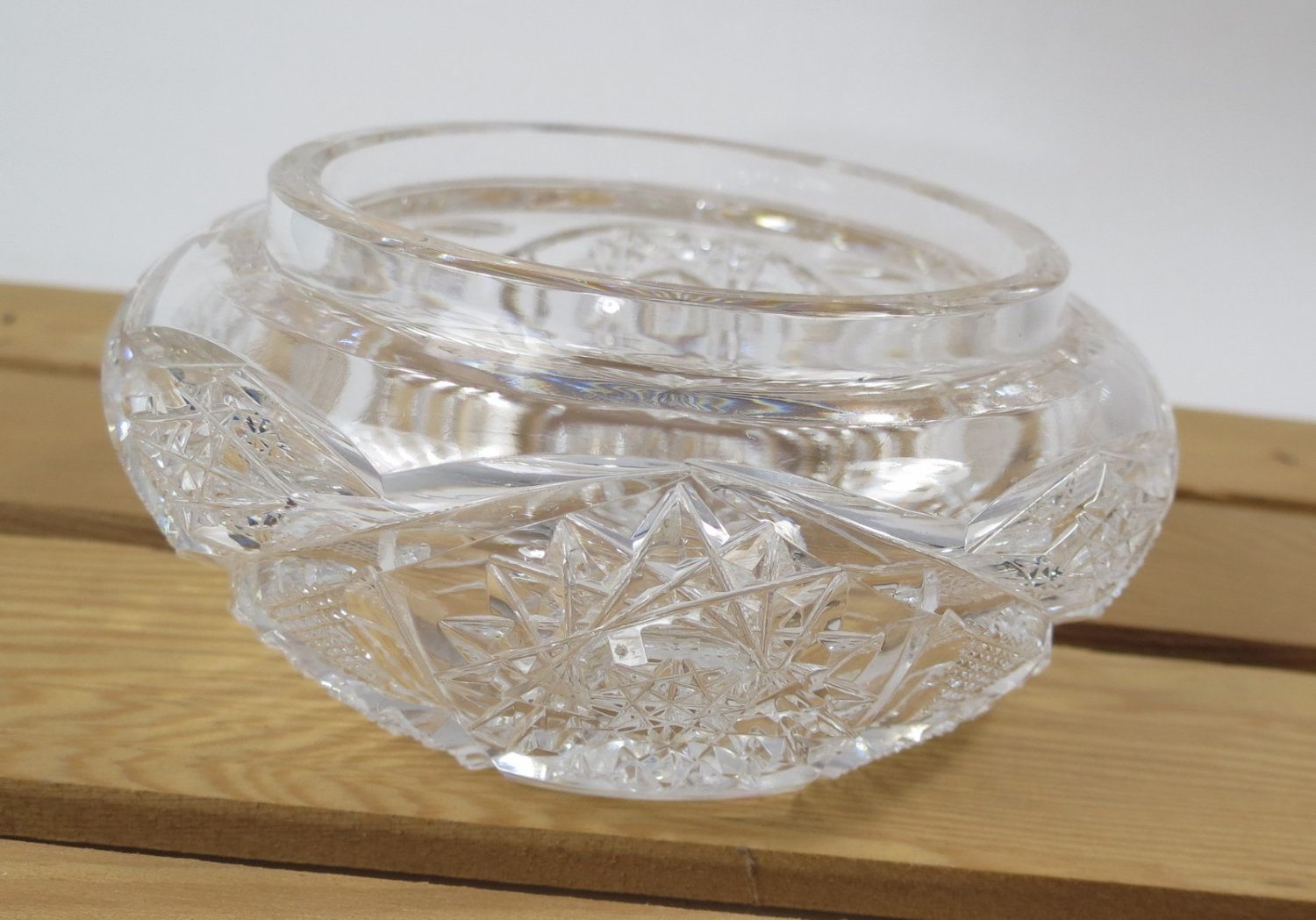 Unbranded 8-Point Pinwheel Cut Crystal Trinket Dish Bottom Only Missing top