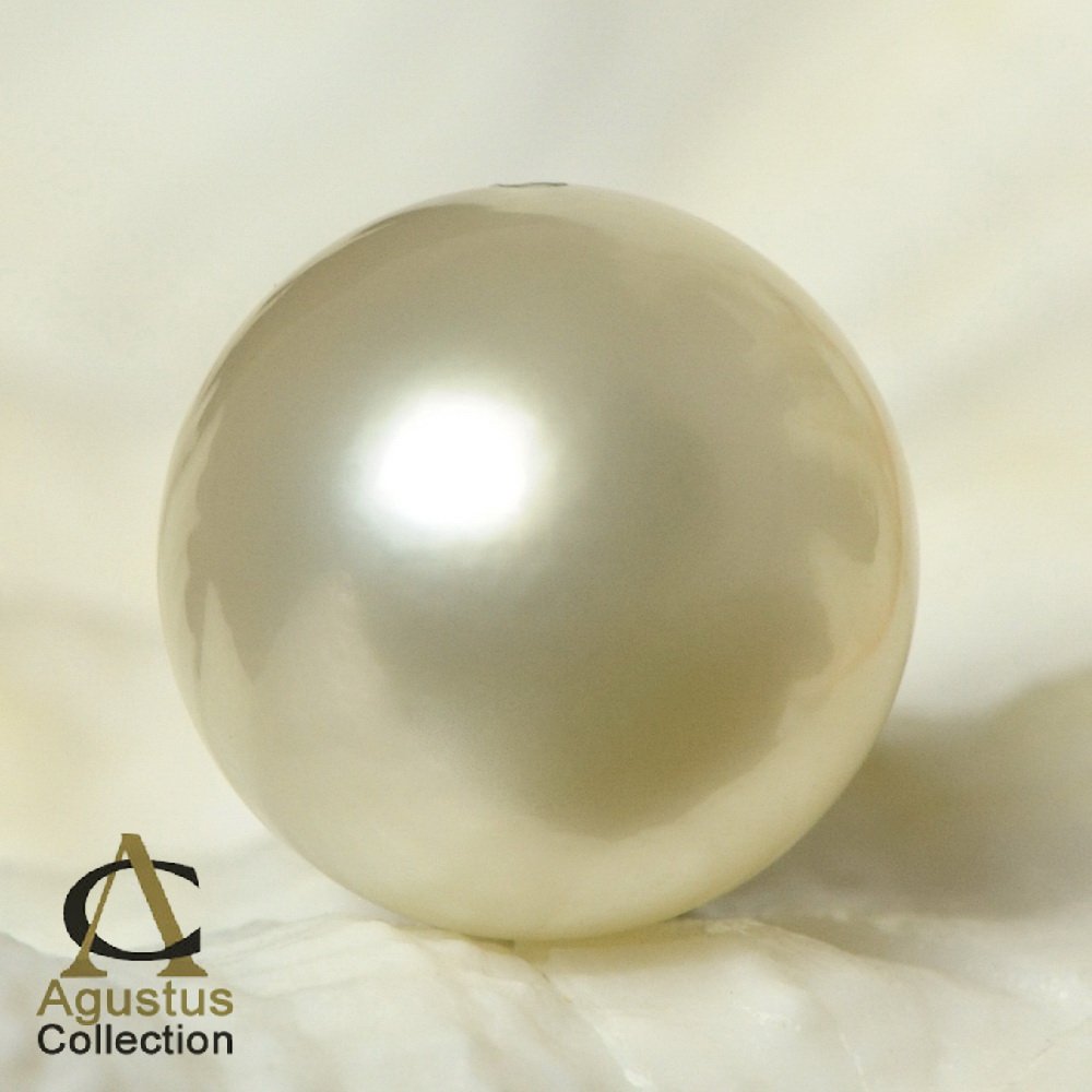 SOUTH SEA PEARL AAA Round Cream White RAJA AMPAT 11.8 mm Half-drilled 2.36 g