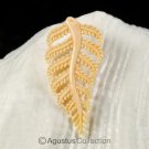 Apricot CONCH SHELL Carving Tree Fern Leaf PENDANT 2.77 g Hand-carved