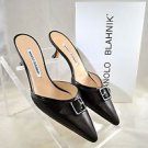 MANOLO BLAHNIK BLACK LEATHER BUCKLE MULE KITTEN HEELS SIZE 38