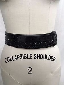 COLE HAAN BLACK PATENT/ LEATHER CUT OUT DESIGN BELT SIZE XS