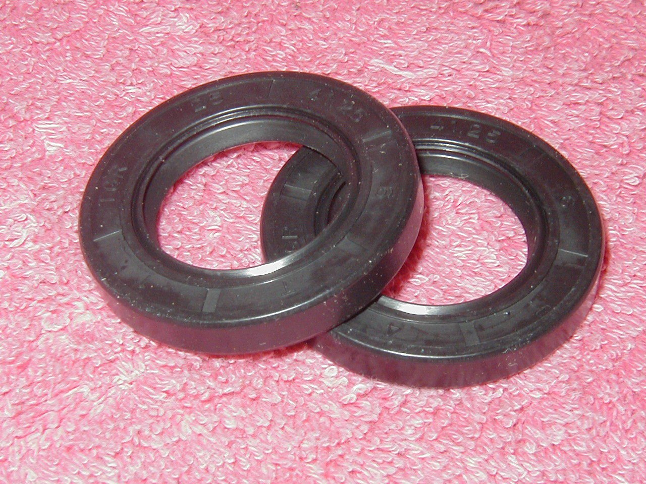 Ironton 45751 Northern Tool 208 Cc Engine Parts Crankshaft Oil Seals 1 Pair 7937