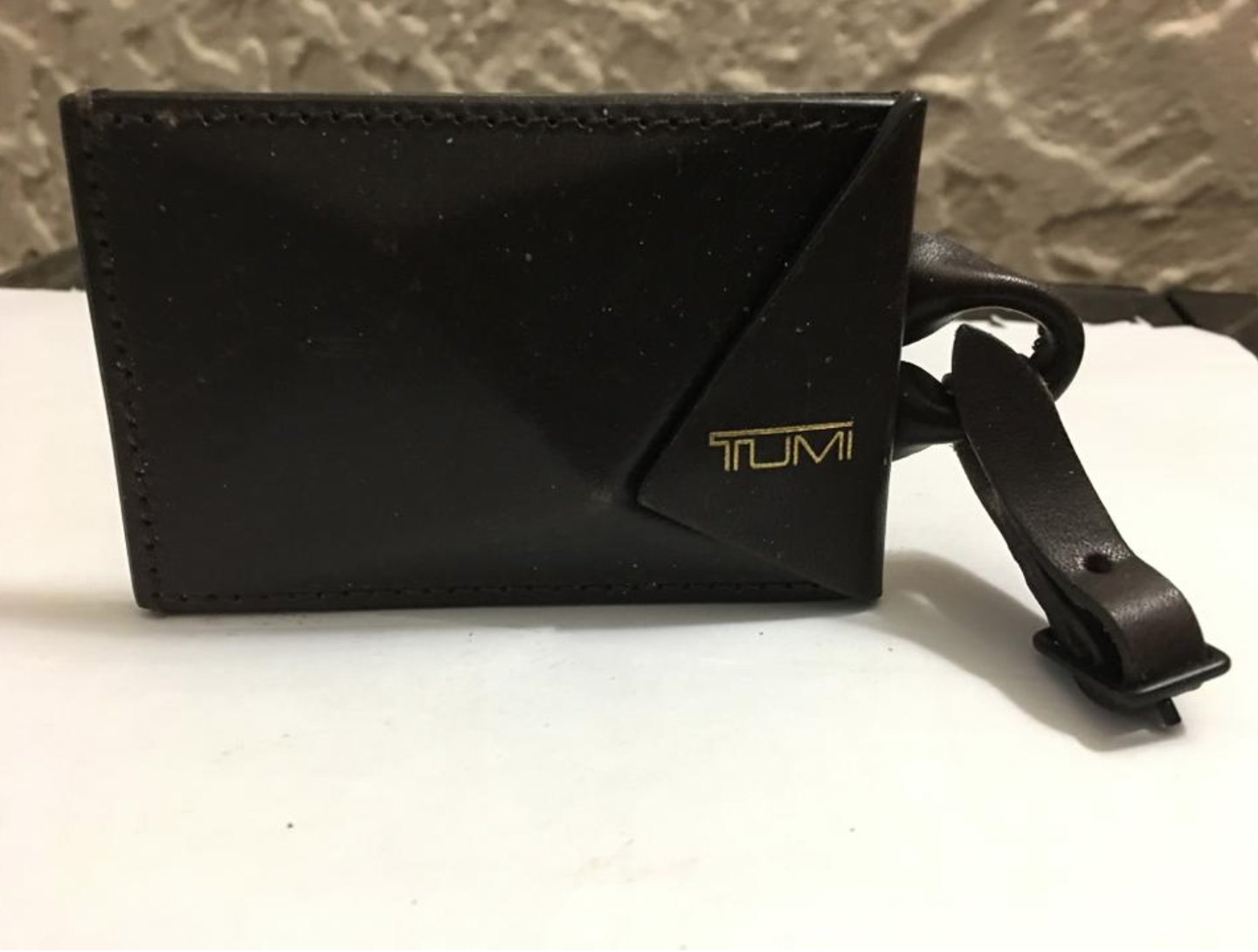 tumi bag name tag