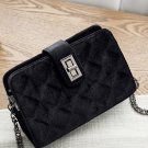Black Solid Geometric Pattern Cross-body Bag with Link Chain Strap