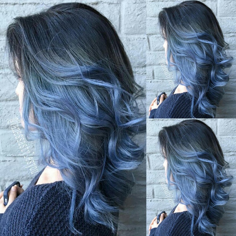 Long Wavy Curly Ombre Blue Wigs for Women Middle Part Wigs Synthetic Heat Resistant Hair