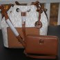 ~MICHAEL Michael Kors Greenwich MD Bucket Crossbody Bag & Wallet (Vanilla)BNWT