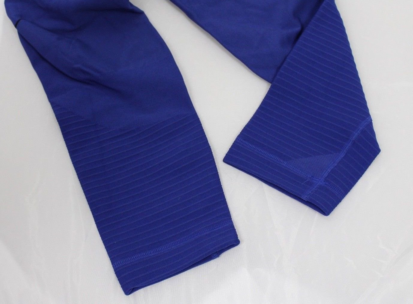 nike zoned sculpt capri