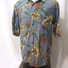 Reyn Spooner Hawaiian Camp Shirt Men's Medium Flower Print Coconut Button