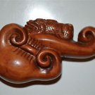 HAND CARVED WOODEN CREATURE ON MUSHROOM NETSUKE WOOD CARVING QL3 UK SELLER