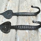 PAIR OF BEAUTIFUL LARGE SPADE TOP HAMMERED WROUGHT IRON COAT HOOKS WALL HOOK ST1