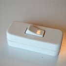 WHITE COLOURED INLINE ROCKER SWITCH FOR LAMPS LIGHTS LAMP LIGHT CB19