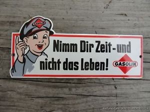 FANTASTIC QUALITY VINTAGE STYLE GERMAN GASOLIN BOY ENAMEL METAL SIGN BADGE