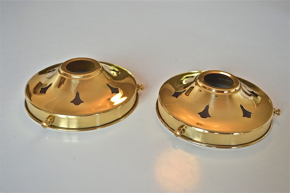 PAIR OF CLASSIC STYLE BRASS GLASS LIGHT SHADE GALLERY 4 1/4 INCH LAMP