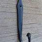 A 4.5 INCH BLACK IRON ANCIENT ENGLISH DESIGN COAT HOOK DOOR HANGER HOOK OB4