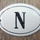 SMALL ANTIQUE STYLE ENAMEL DOOR LETTER N SIGN PLAQUE HOUSE FLAT FURNITURE LETTER