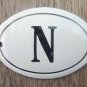 SMALL ANTIQUE STYLE ENAMEL DOOR LETTER N SIGN PLAQUE HOUSE FLAT FURNITURE LETTER