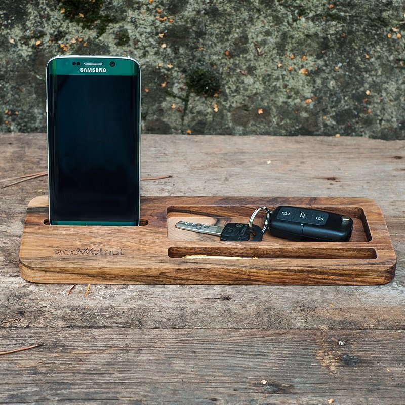 iPhone stand, gadget support, gadget stand, gadget wood base, iPhone support, iPhone wood base