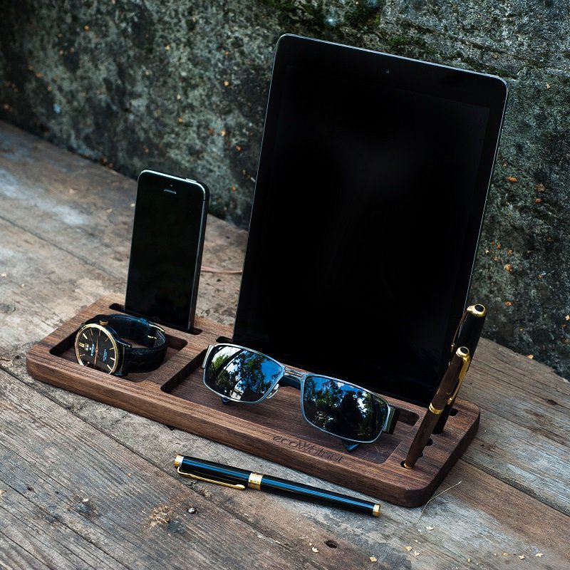iPhone docking station, iPad stand, iPad support, iPad wood base, iPhone base, iPhone wood stand