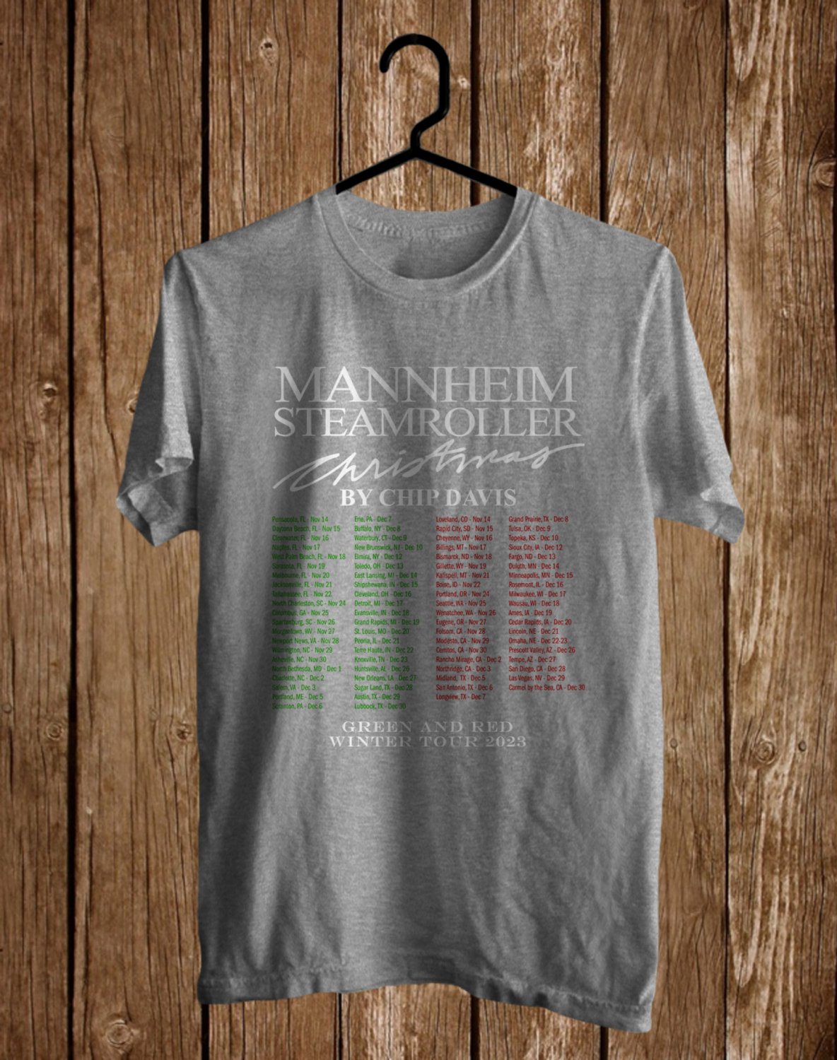 MANNHEIM STEAMROLLER CHRISTMAS EVE BY CHIP DAVID GREEN RED TOUR DATE 2023 FRONT SIDE GREY TEE ADL01