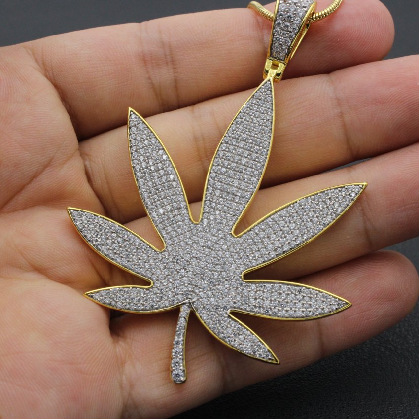 Charm CZ Iced Out Hiphop Weed Marijuana Leaf Fine Silver Pendant Jewelry