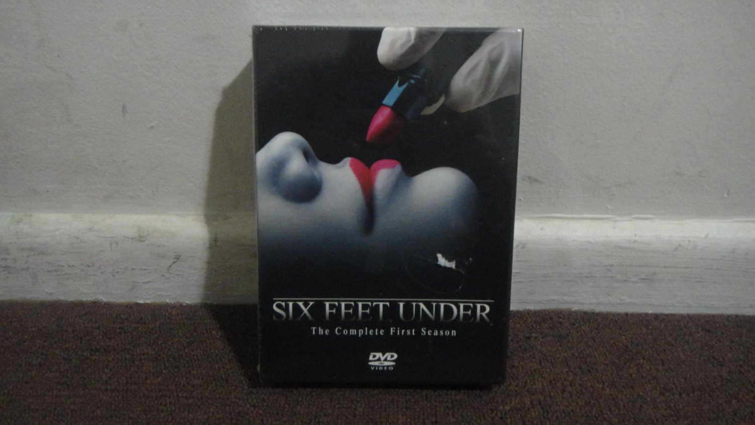 SIX FEET UNDER DVD The Complete First Season, Season 1, Brand New, Sealed. LOOK!!!