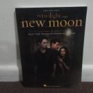 NEW MOON MUSIC BOOK, Piano Vocal Guitar Hal Leonard. NEW MOON MUSIC BOOK, Piano Vocal Guitar Hal Leonard.