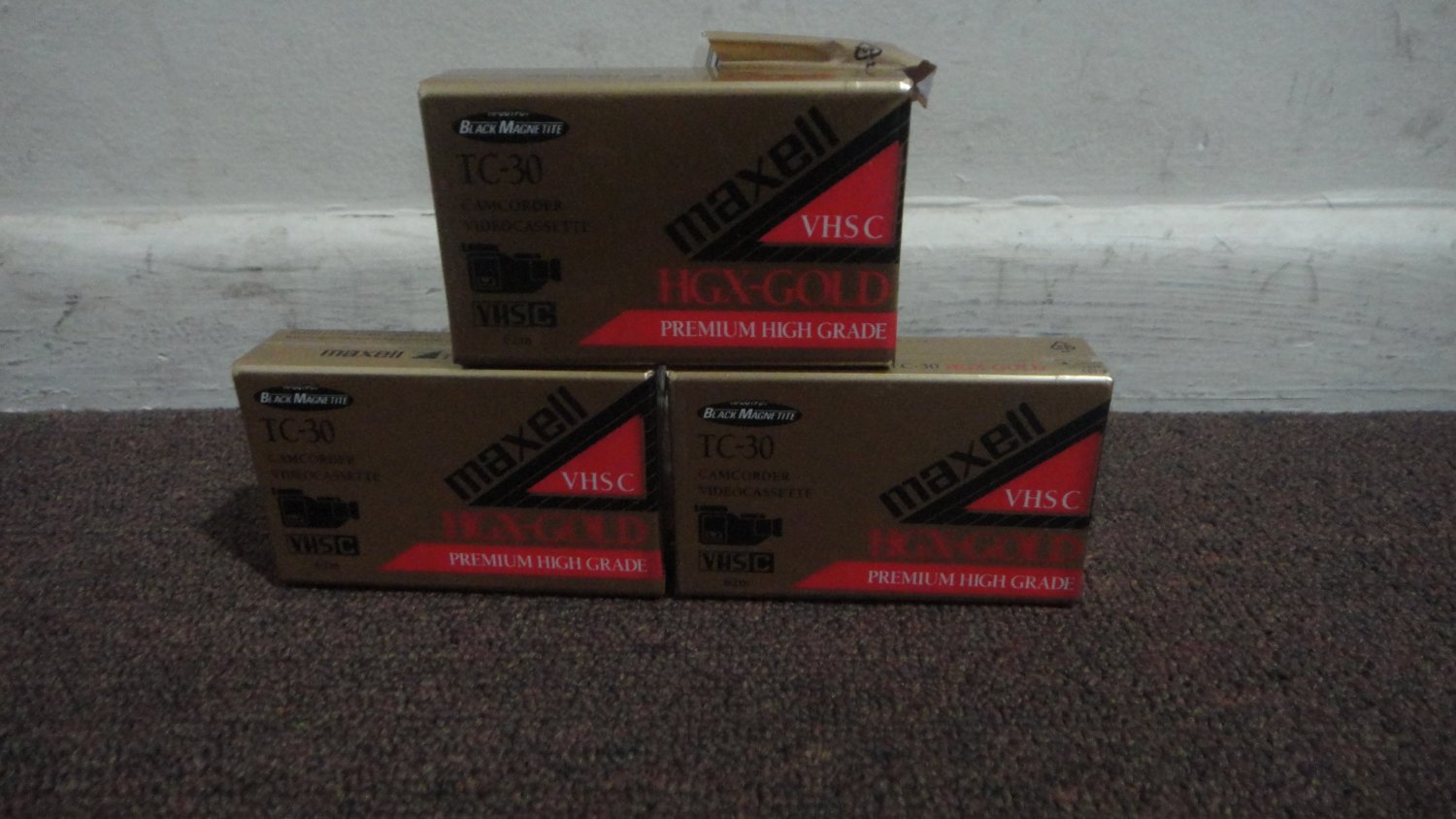 3 Maxell Camcorder Videocassette Tapes VHSC TC30 HGX Gold Premium