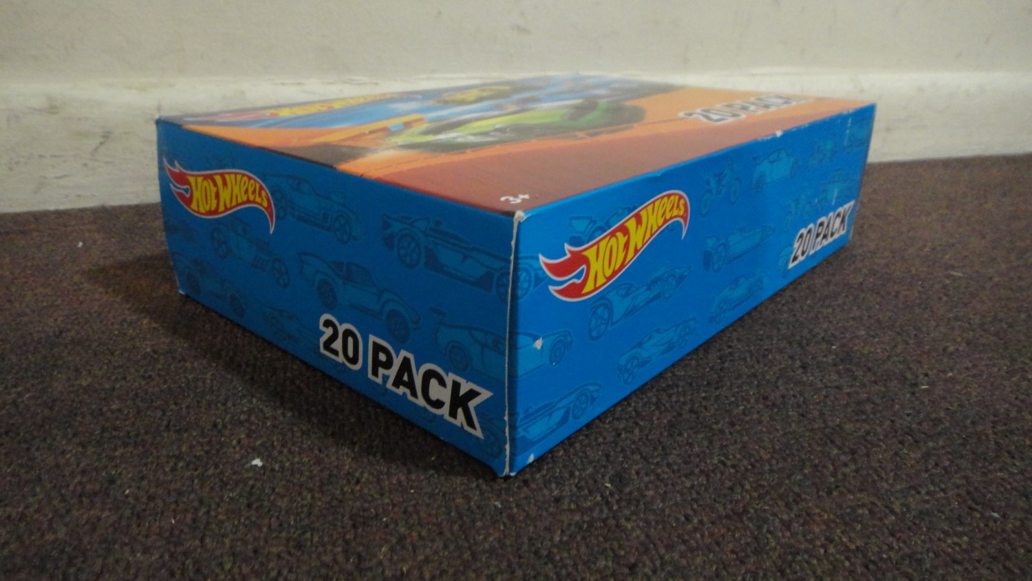 Hot Wheels 20 Car Pack, Start A Collection today!!! New and Sealed. LOOK!!