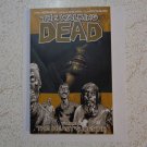The Walking Dead Volume 4: The Heart's Desire by Robert Kirkman: USED. LooK!