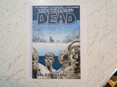 The Walking Dead Volume 2: Miles Behind Us by Robert Kirkman: USED. LooK!