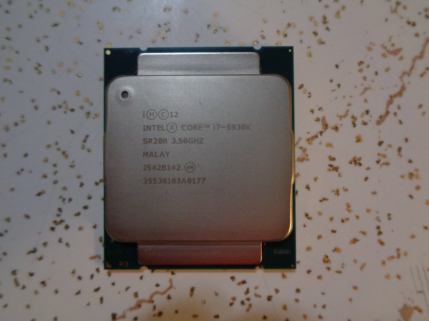 Intel Core i7-5930K, processor. Used it works. Socket 2011-V3, Socket 2011-3. Look!