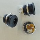 PLUGZ2GO 2.1MM X 5.5MM PANEL MOUNT DC PLUG SOCKET JACK - GUITAR PEDAL