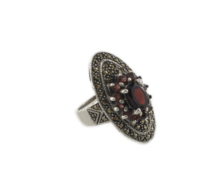 Oval Red Garnet Marcasite Statement 925 Sterling Silver Ring