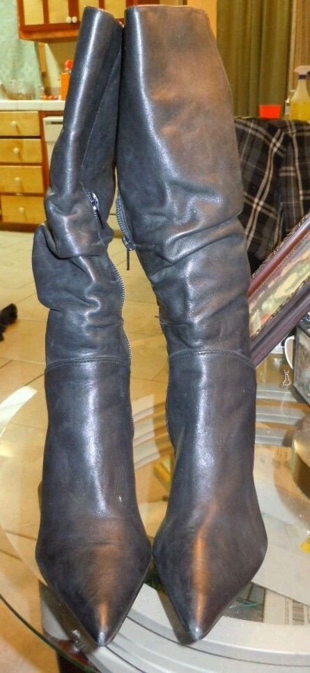 Bronx "Vivian" black leather point toe boots size 6 1/2