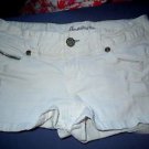 Womens Juniors Amethyst white shorts size 5