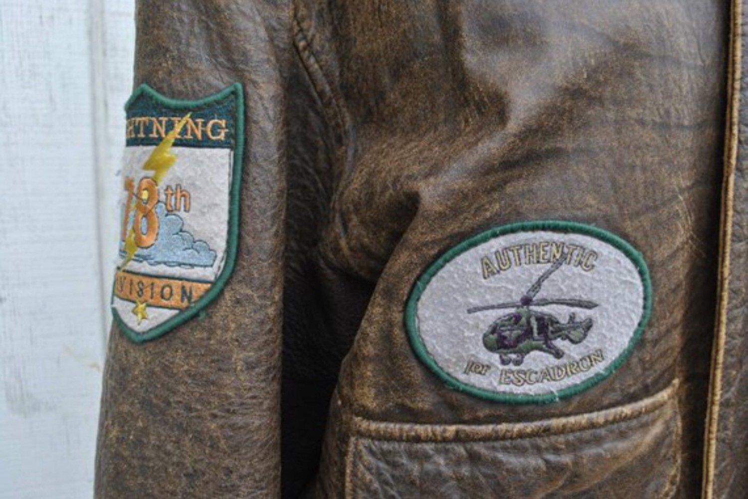 Vintage Mens Bomber Flight Jacket Patches Small Distressed Leather ...