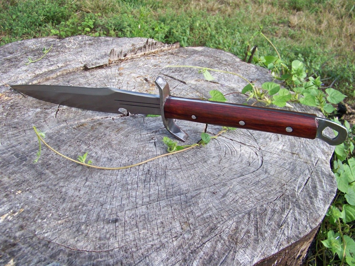 ScorpionTail SpearPoint Bowie,kukri,khukuri,sword,bowie,knives,machete,Nepal