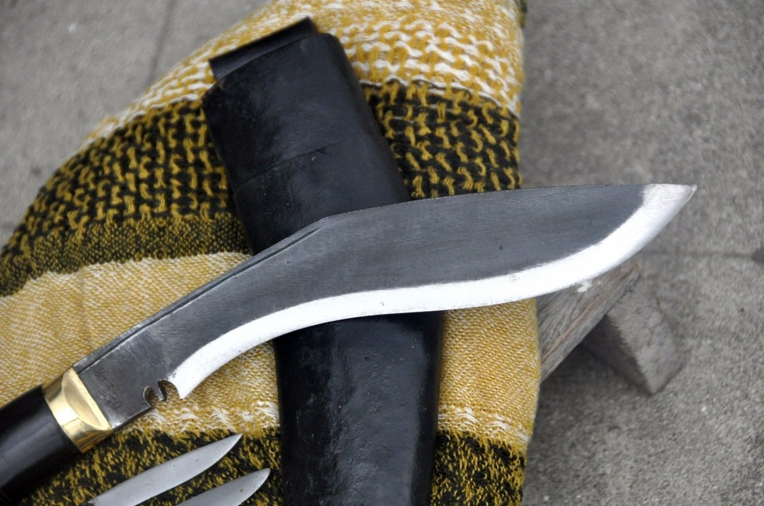 9"Blade Rustfree Nepal army kukrikhukuri,gurkha knife,military knife,machete