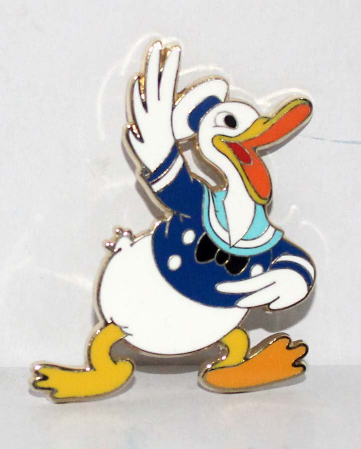 Disney Store D23 Expo 2019 Donald Duck 85 Years Pin Wing Raised Limited Edition 500
