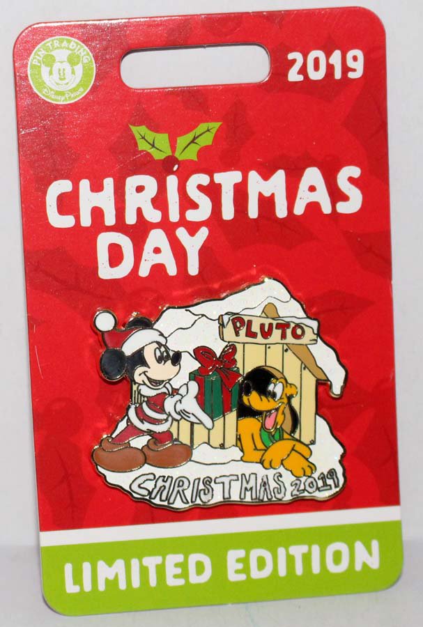 Disney Christmas Day 2019 Pin Mickey Mouse and Pluto Limited Edition 5000