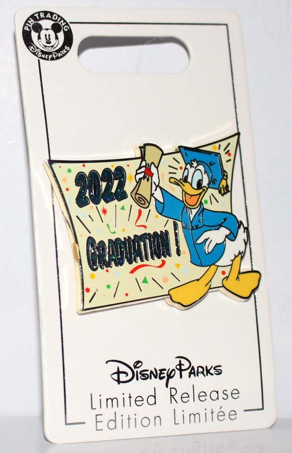 Disney Graduation 2022 Pin Donald Duck Limited Release