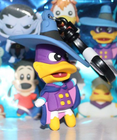 Disney hotsell Darkwing Duck Figure Clip