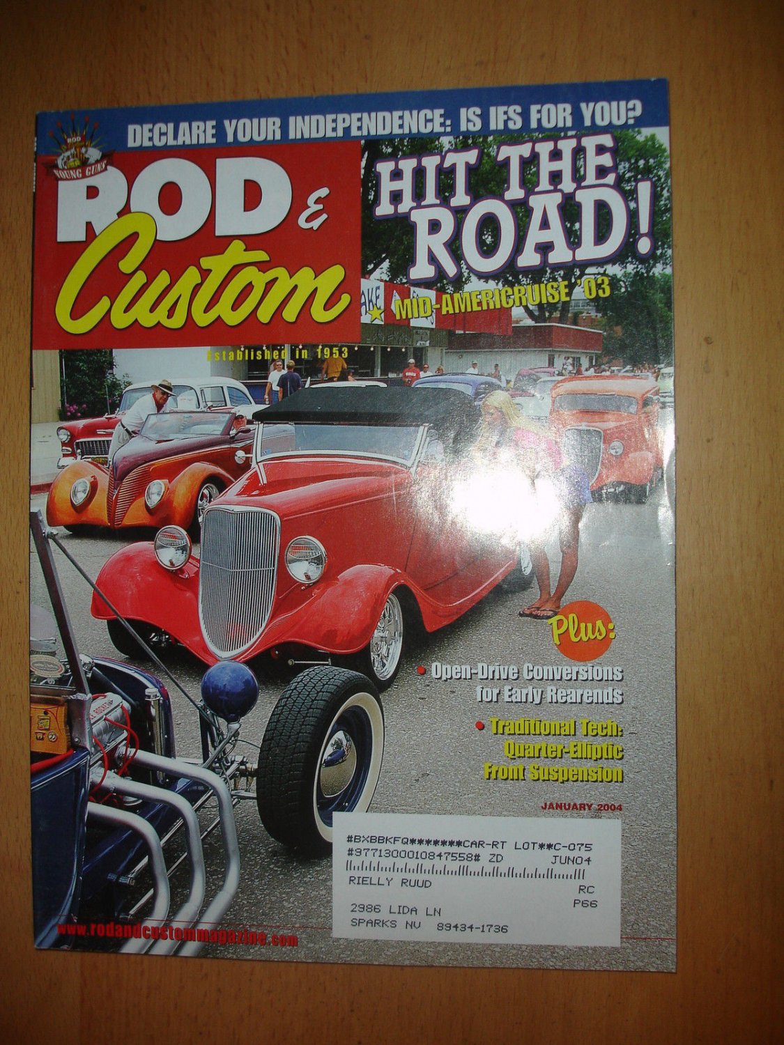 Rod & Custom January 2004