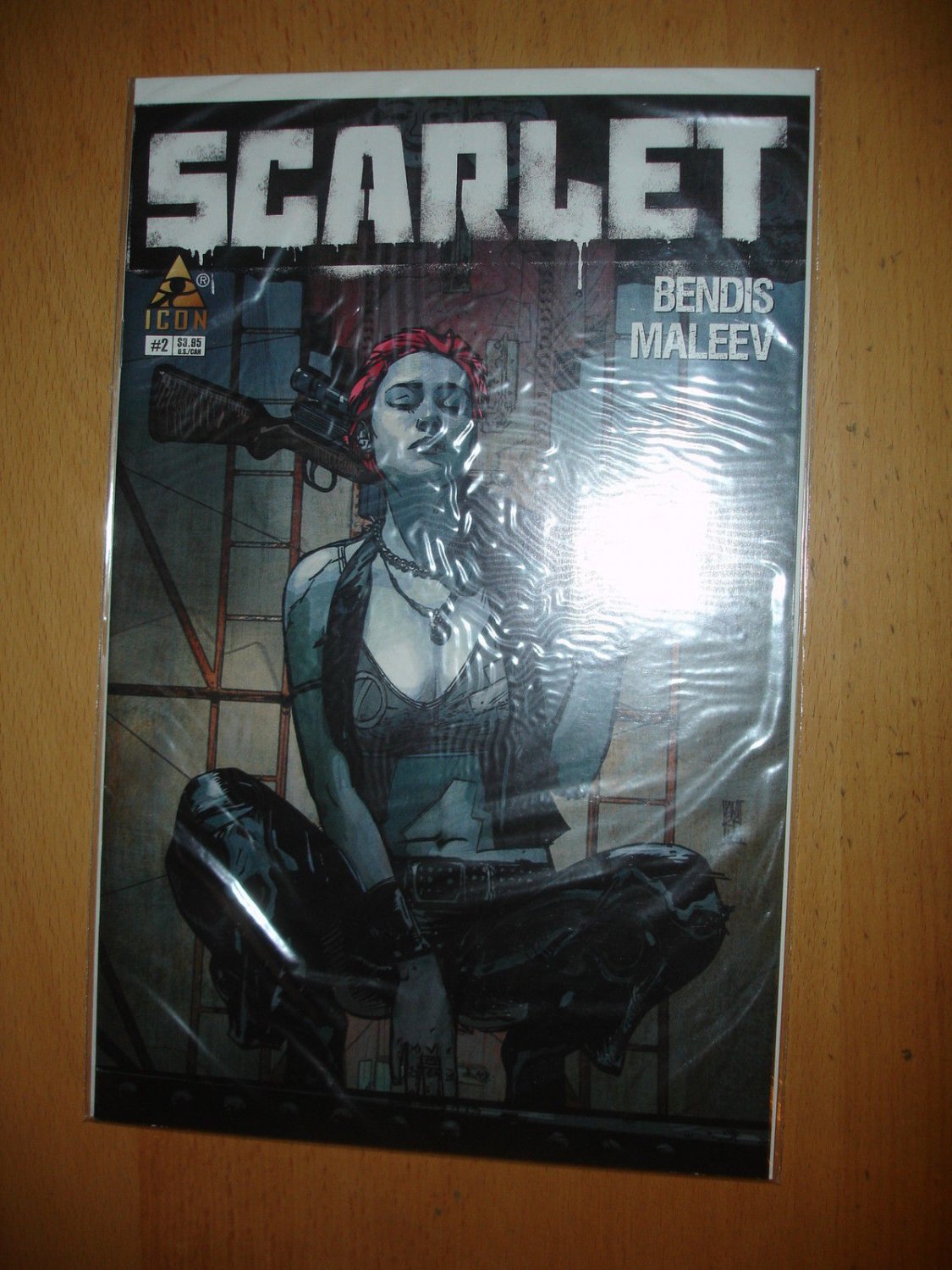 Scarlet #2 Icon / Marvel Bendis