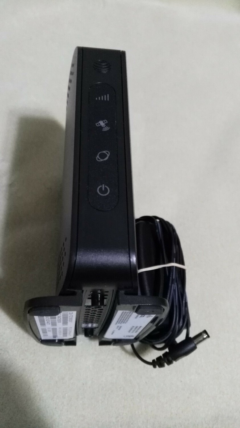 1 Cisco AT&T Microcell Wireless Cell Signal Booster Tower Antenna Model