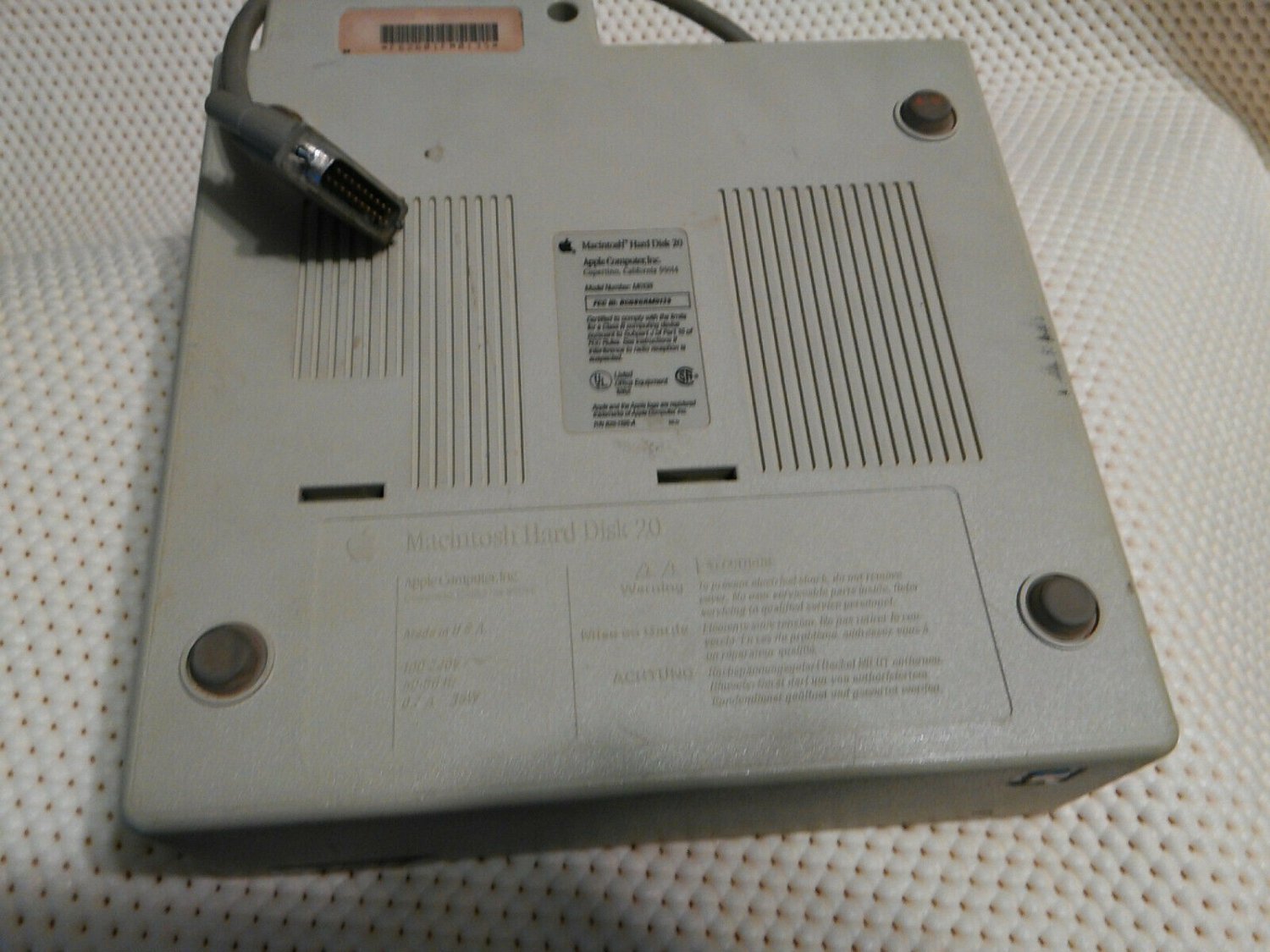 Vintage External Apple Macintosh Hard Disk 20 Model Number M0135