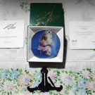 A Child's Faith by Donald Zolan 3 1/2 in. Collectors Plate New Mint COA & Stand