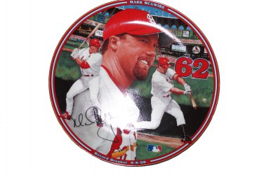 Record Breaker 9-8-98 Mark McGwire Home Run Hero 8 ""Collectors Plate with COA
